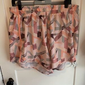 Xersion Pink and Brown Athletic Shorts with Geometric Pattern